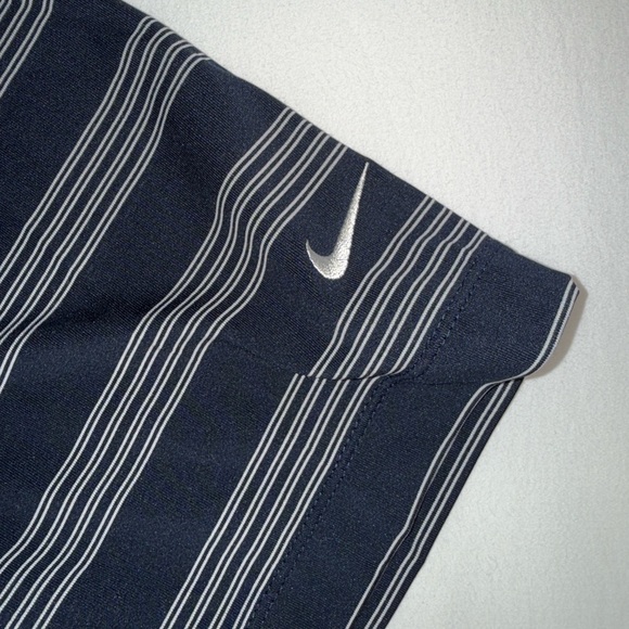 Men’s Nike Tour Polo Shirt Size Medium - Picture 3 of 4